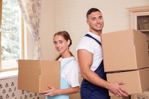Risk assessment planning before a Belmont moving job